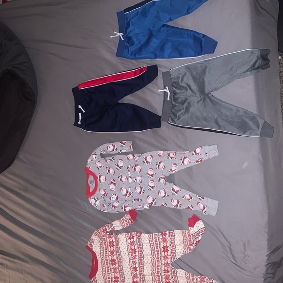 12 month clothes bundle! - Picture 1 of 6
